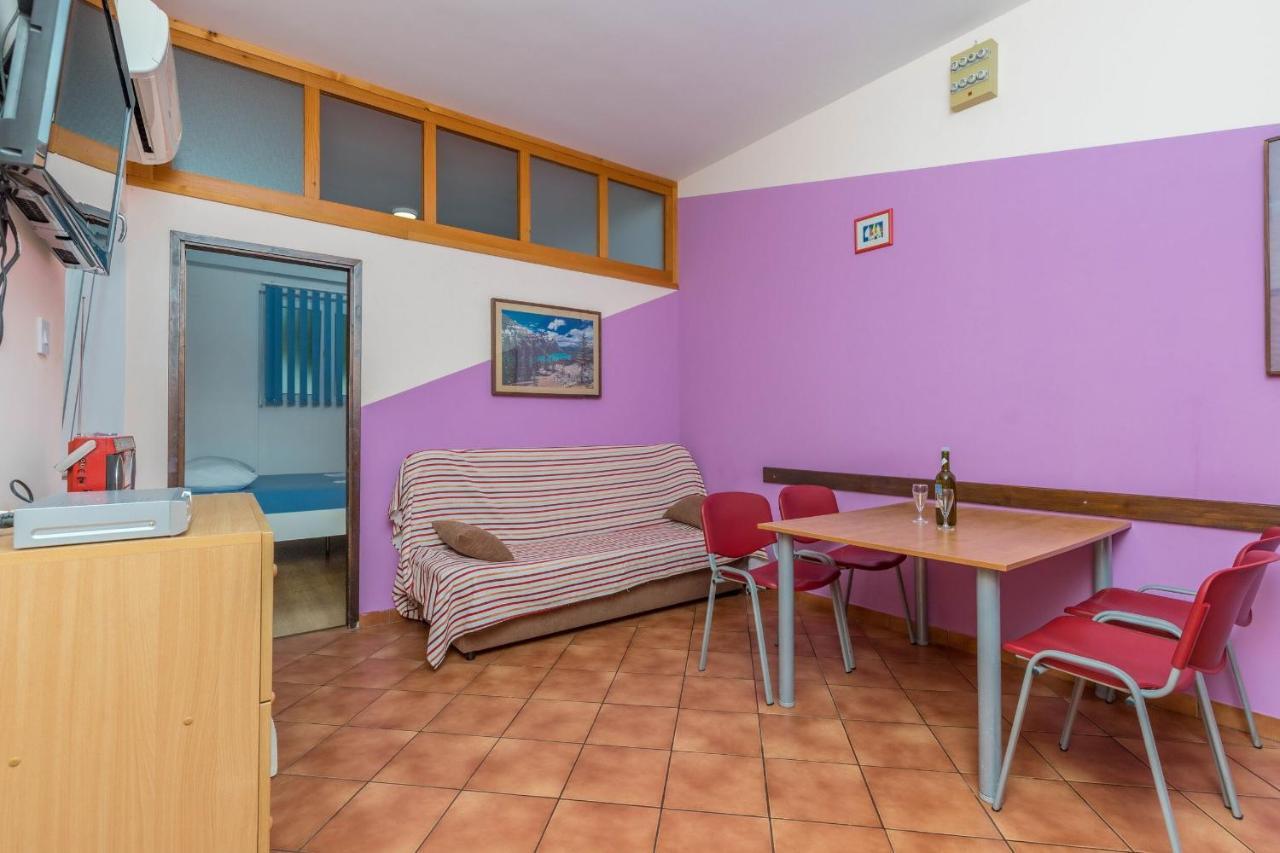 Apartman Lux1 Selce Exterior foto